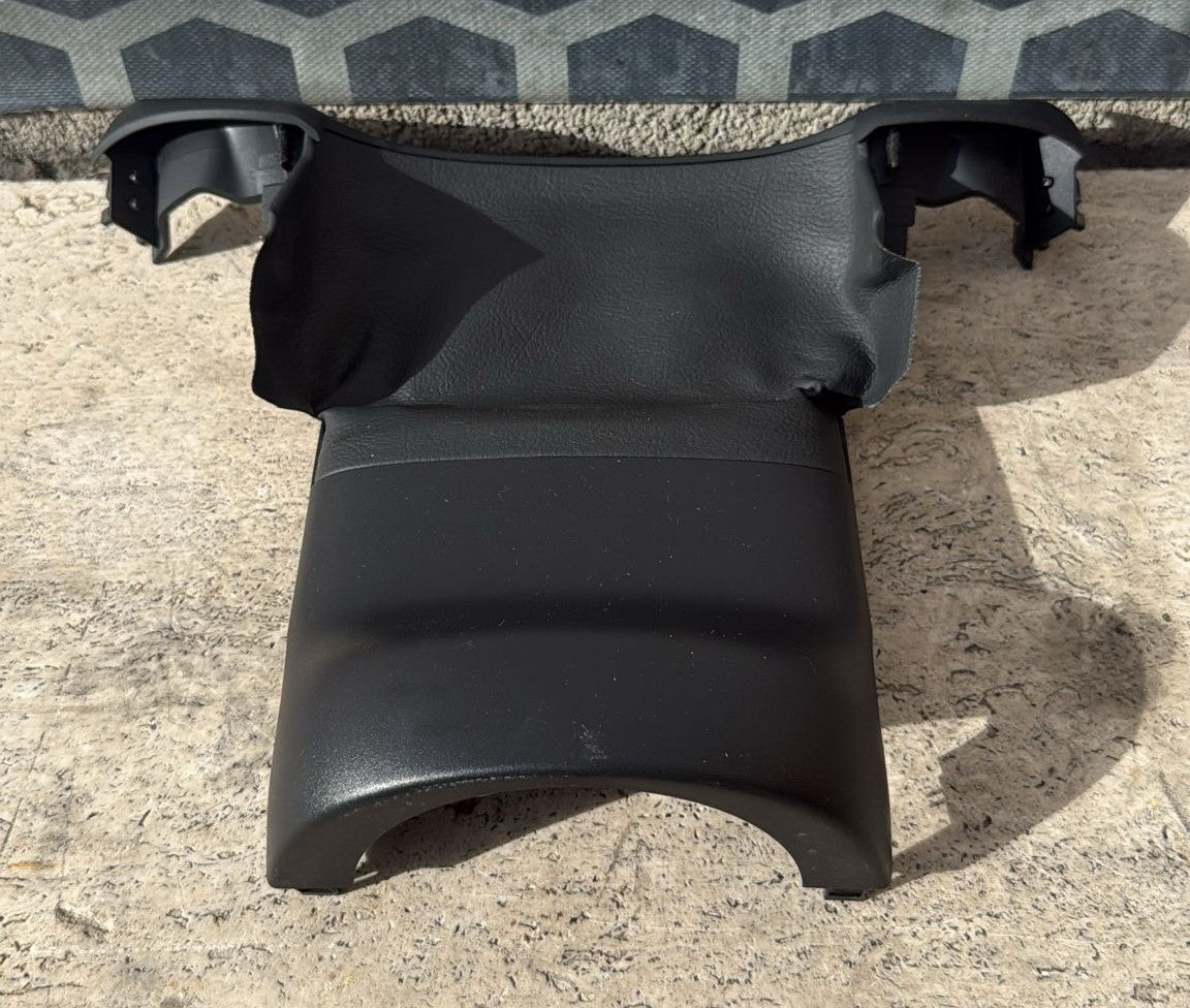 RIVESTIMENTO DEL PIANTONE DEL VOLANTE AUDI A1 ( 2010-2018) COD: 8X0953515