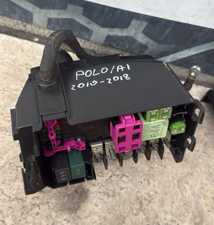 SCATOLA FUSIBILI AUDI A1 \ VOLKSWAGEN POLO V 2010-2018 COD: 6C0907361E 1.6 TDI