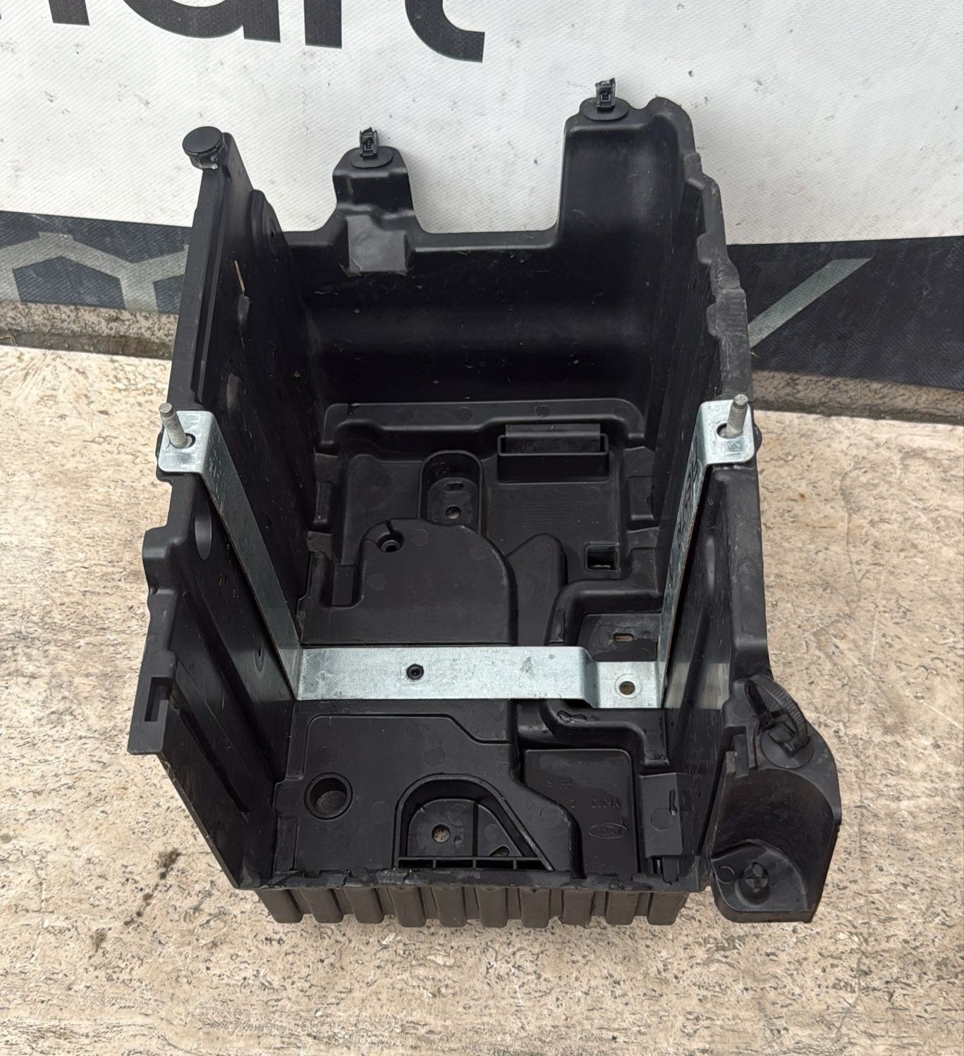 ALLOGGIO BATTERIA FORD FIESTA 7° SERIE 2018 CODICE: H1BB-10723-AC