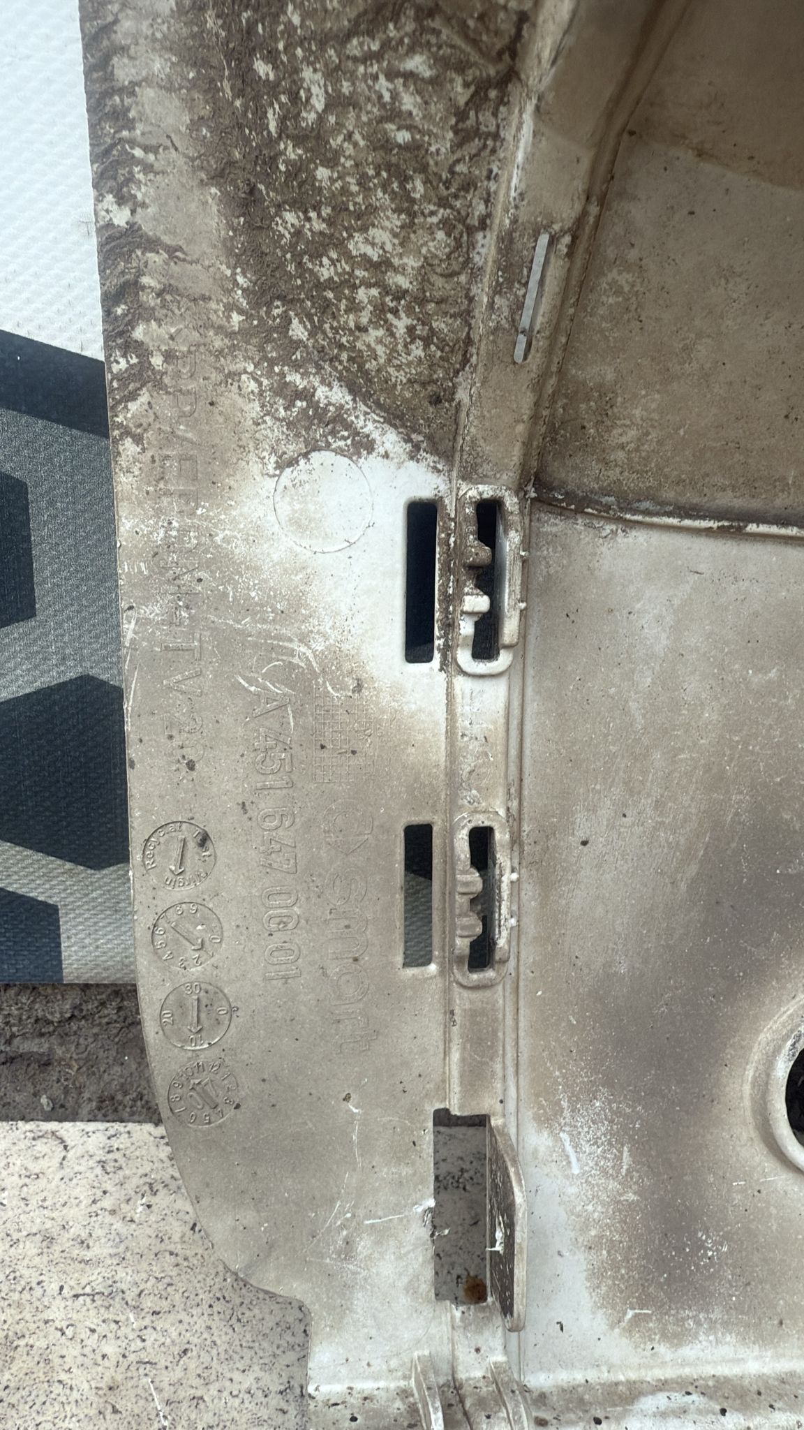 PARAURTI POSTERIORE CENTRALE SMART FORTWO 451 2009-2015 COD: A4516470001