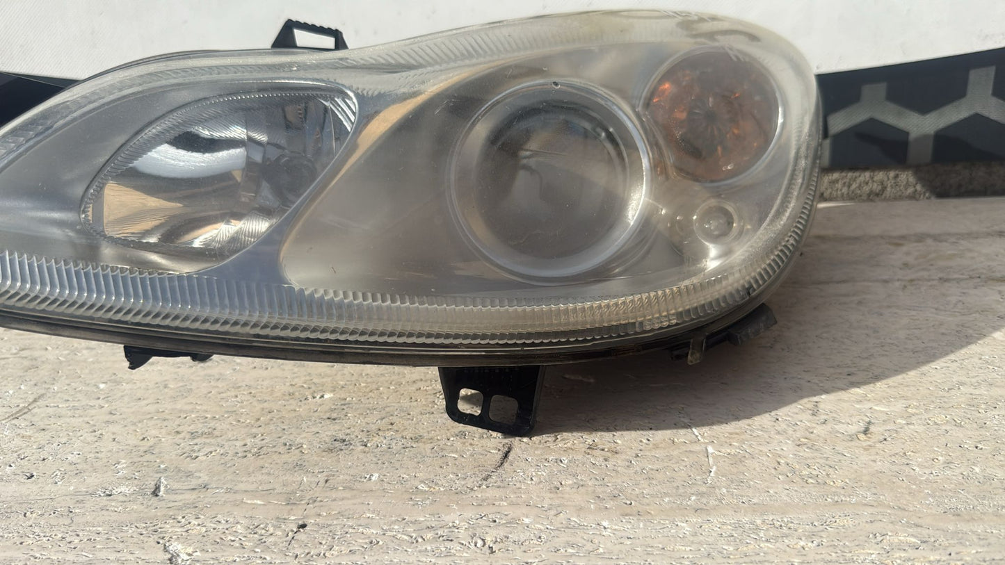 FARO FANALE ANTERIORE SINISTRO SMART 451 (2009-2015) UN GANCIO ROTTO