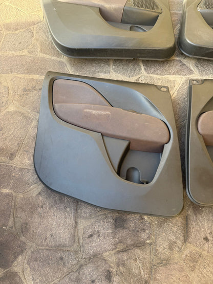 TAPPEZZERIA COMPLETA DI PANNELLI 7 POSTI FIAT DOBLO (2009-2022)