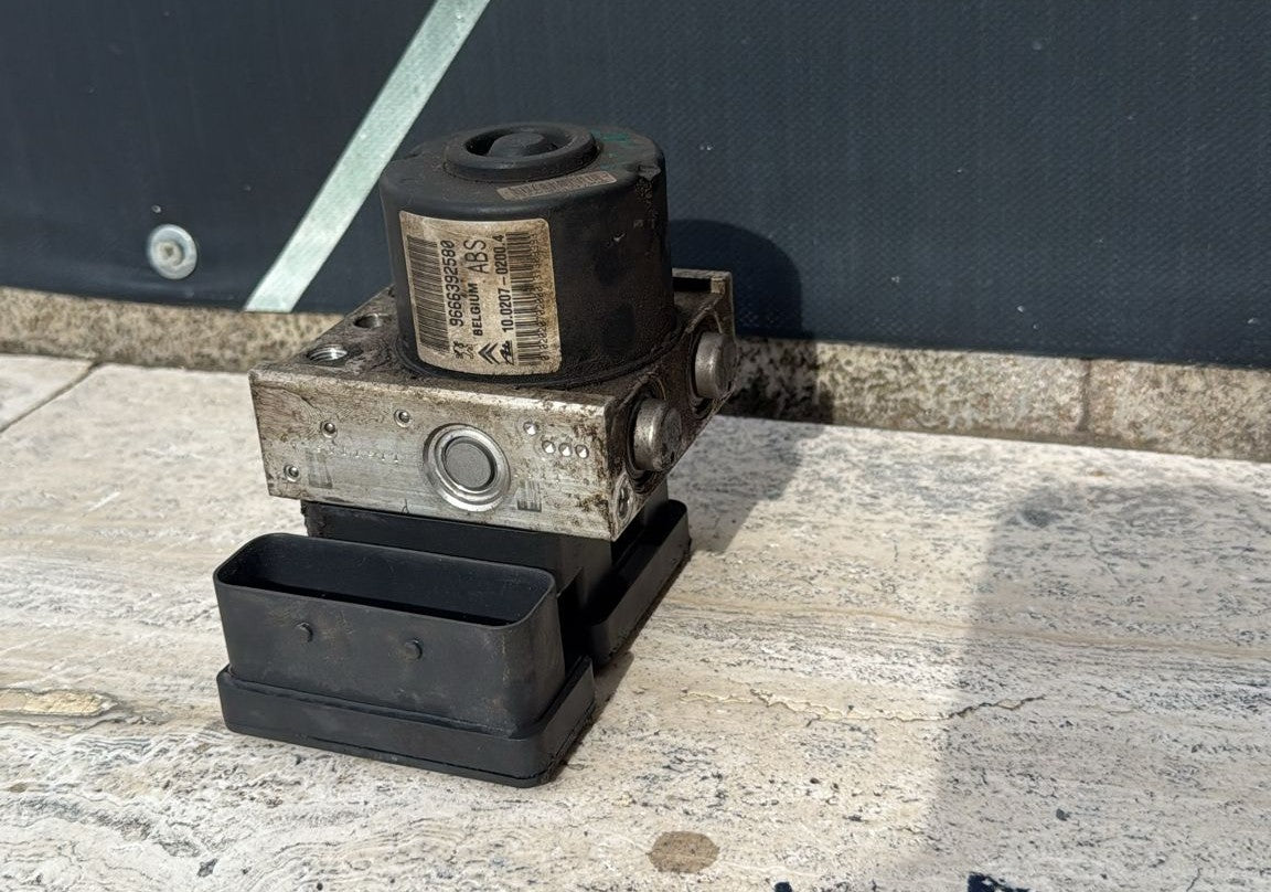 POMPA CENTRALINA ABS CITROEN C3 \  PEUGEOT 208 2009-2016 COD: 9666392580