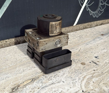 POMPA CENTRALINA ABS CITROEN C3 \  PEUGEOT 208 2009-2016 COD: 9666392580