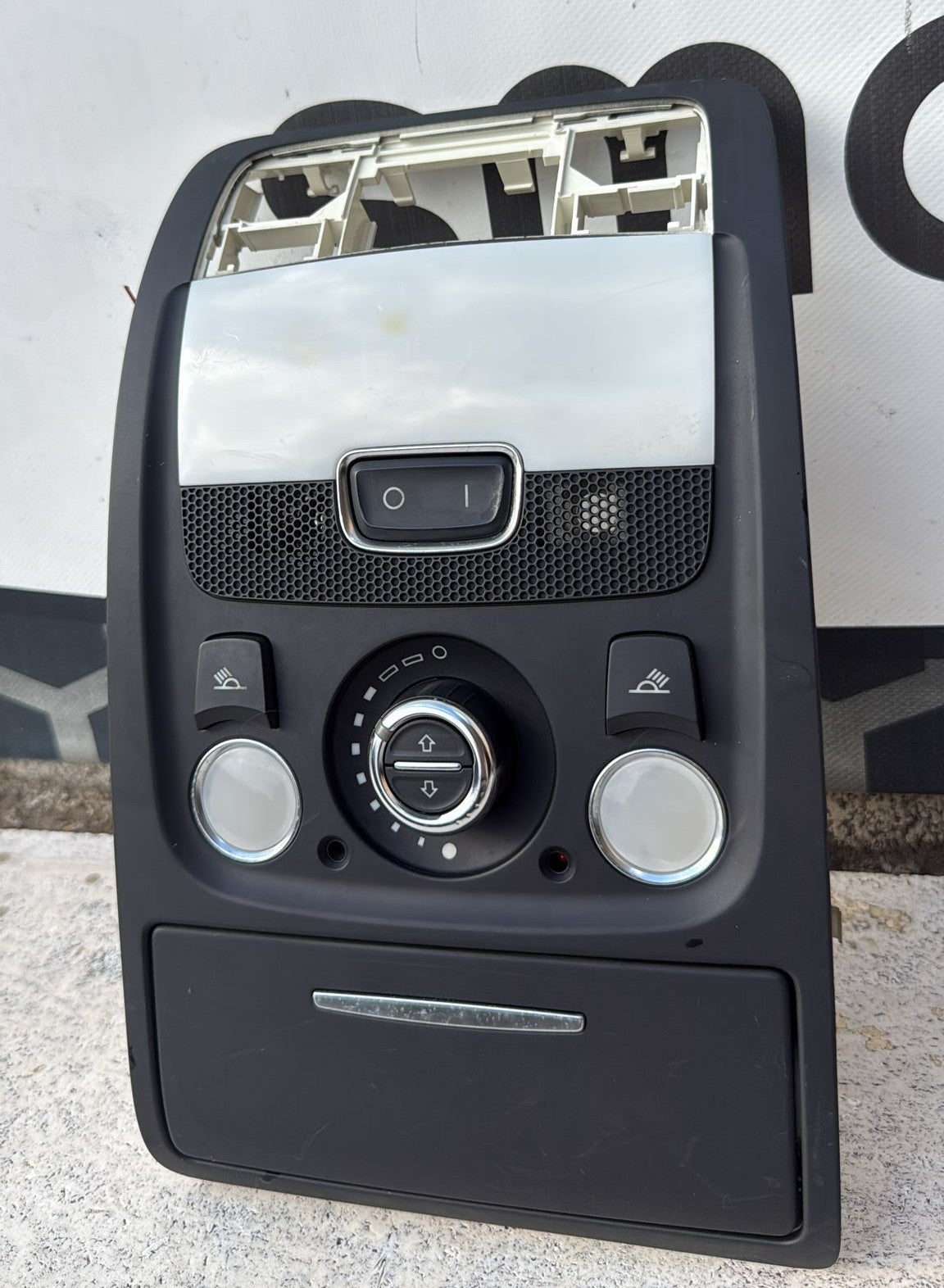 PLAFONIERA ANTERIORE INTERNA CON TETTO APRIBILE AUDI A4 2007-2011 8T0947135F