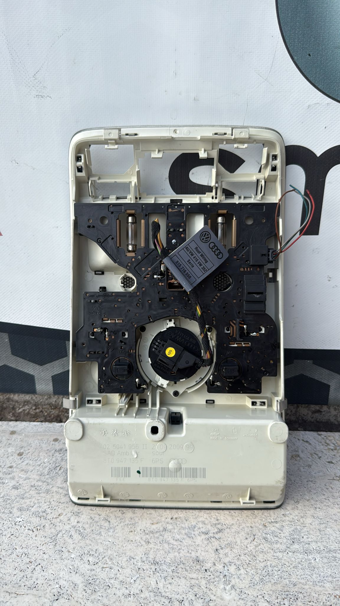 PLAFONIERA ANTERIORE INTERNA CON TETTO APRIBILE AUDI A4 2007-2011 8T0947135F