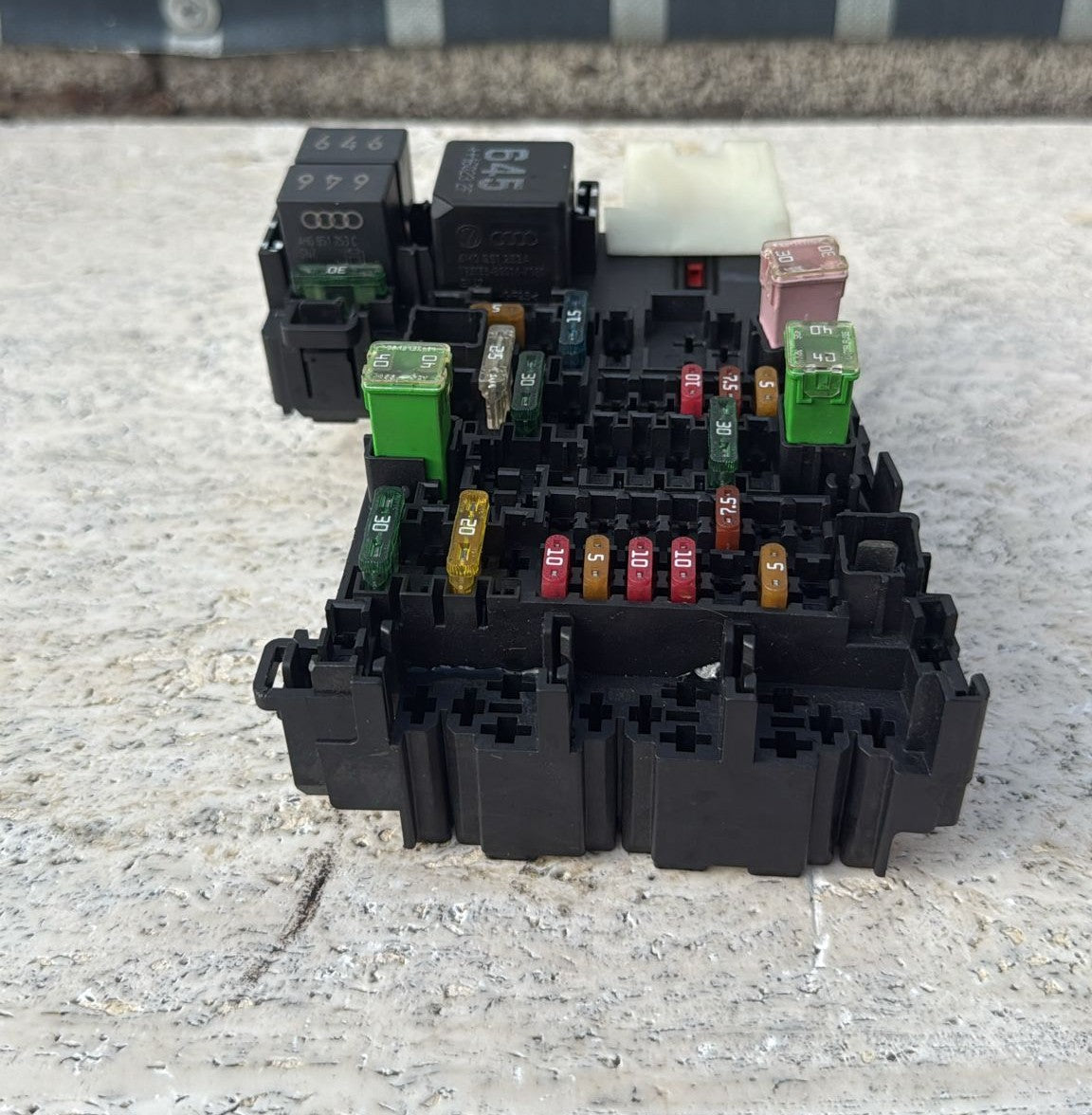 SCATOLA RELE'\ FUSIBILI VOLKSWAGEN GOLF VII 7 2012-2021 1.6 DIESEL 5Q0937615C