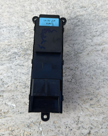 PULSANTIERA ANTERIORE SINISTRA SUZUKI S-CROSS SERIE K10C 2013 IN POI