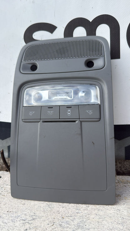 PLAFONIERA LUCE INTERNA AUDI A3 SPORTBACK 2012-2019 CODICE: 025076971