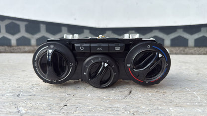 COMANDO ARIA CONDIZIONATA CLIMA PEUGEOT 208 (13-17) COD: E1063071 USATO