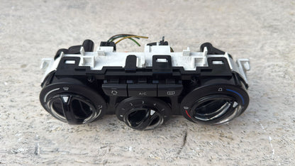 COMANDO ARIA CONDIZIONATA CLIMA PEUGEOT 208 (13-17) COD: E1063071 USATO