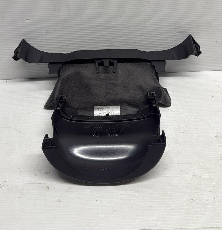 RIVESTIMENTO DEL PIANTONE DEL VOLANTE AUDI A1 2012 CODICE: 8X0953515