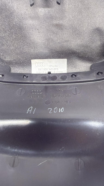 RIVESTIMENTO DEL PIANTONE DEL VOLANTE AUDI A1 2012 CODICE: 8X0953515