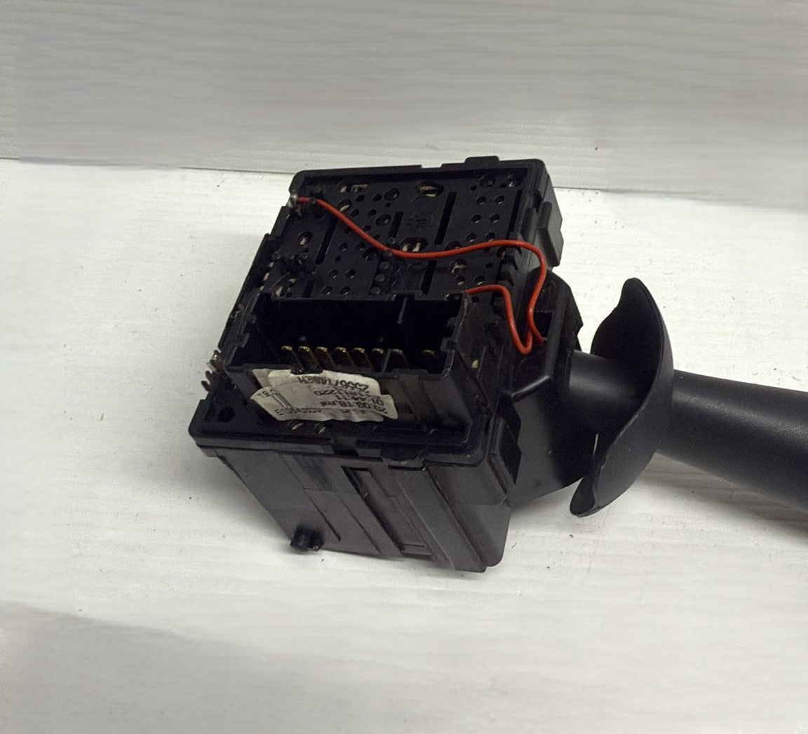 LEVA DEL TERGICRISTALLO DACIA SANDERO 2 SERIE 2012-2021 ORIGINALE USATO